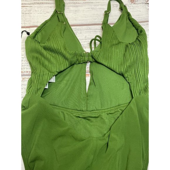 NWT ROBIN PICCONE Basil Green One piece SWIMSUIT SIZE 4 - Picture 6 of 6